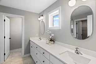7024 184th St W, Lakeville, MN 55044 - Photo 10