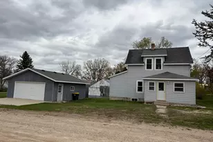 407 Shortline Ave, Sunburg, MN 56289 - Photo 1
