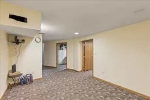 708 Wisconsin Ave SE, Staples, MN 56479 - Photo 18