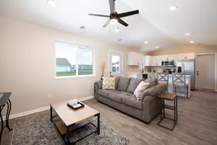 3109 Scotch Ln, Mankato, MN 56001 - Photo 4