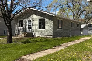 117 36th Ave N, Saint Cloud, MN 56303 - Photo 1