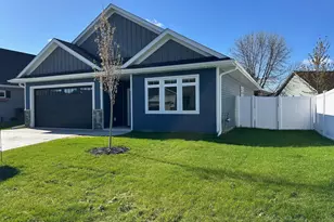 1118 Village Street SE, New Prague, MN 56071 - Photo 2