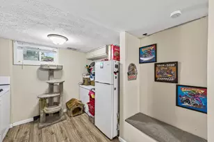 1562 Ivy Ave E, Saint Paul, MN 55106 - Photo 14
