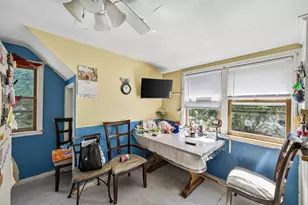 1562 Ivy Ave E, Saint Paul, MN 55106 - Photo 8