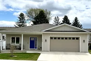 704 Maple Pl, Northfield, MN 55057 - Photo 1