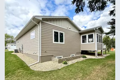 704 Maple Place, Northfield, MN 55057 - Photo 8