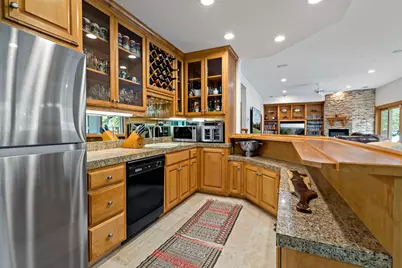 1504 Summit Oaks Court, Burnsville, MN 55337 - Photo 48