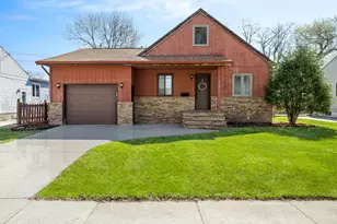 620 12th St N, Moorhead, MN 56560 - Photo 1