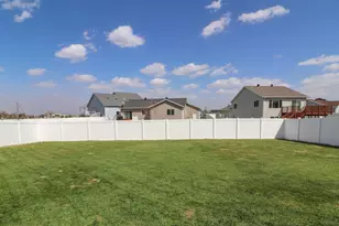 4312 10th St S, Moorhead, MN 56560 - Photo 32