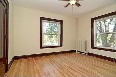 1401 Willow Street #3, Minneapolis, MN 55403 - Photo 2