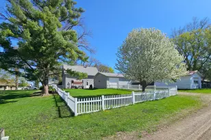 606 2nd St, Lucan, MN 56255 - Photo 34