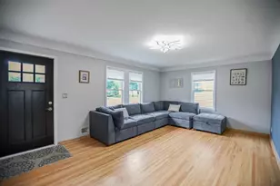 1273 Juno Ave, Saint Paul, MN 55116 - Photo 2