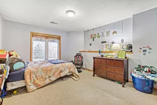 2334 Manuela Dr, Chaska, MN 55318 - Photo 20