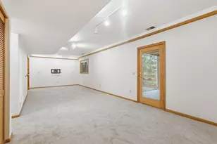 16491 Hutchinson Dr, Lakeville, MN 55044 - Photo 32