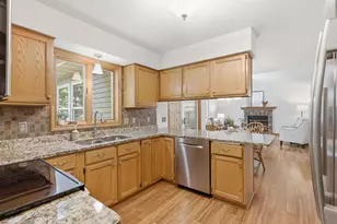 16491 Hutchinson Dr, Lakeville, MN 55044 - Photo 6