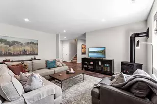 10821 Blossom Rd, Eden Prairie, MN 55347 - Photo 26