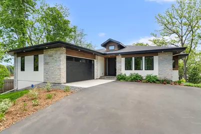 10821 Blossom Road, Eden Prairie, MN 55347 - Photo 4