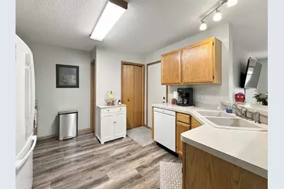 10972 Hanson Boulevard NW, Coon Rapids, MN 55433 - Photo 8