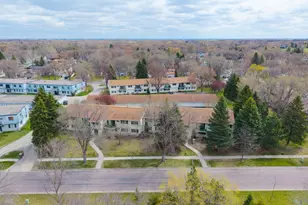 3301 Cherry Ln N, Fargo, ND 58102 - Photo 10