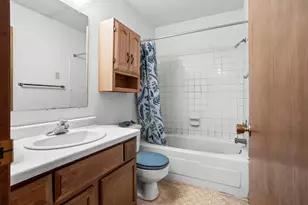 3301 Cherry Ln N, Fargo, ND 58102 - Photo 8