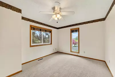 40 Elton Ridge Court NW, Rochester, MN 55901 - Photo 20