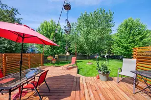 16620 N Hillcrest Ct, Eden Prairie, MN 55346 - Photo 14