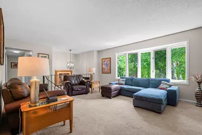 16620 N Hillcrest Court, Eden Prairie, MN 55346 - Photo 8