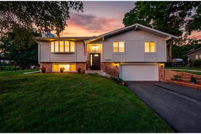 16620 N Hillcrest Court, Eden Prairie, MN 55346 - Photo 1