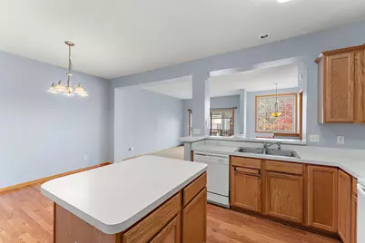 2340 Eagle Trace Lane, Woodbury, MN 55129 - Photo 4