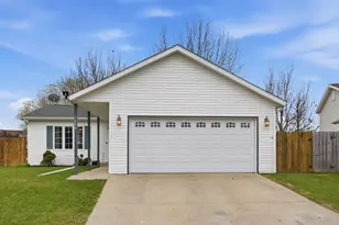 3642 10th St N, Fargo, ND 58102 - Photo 2