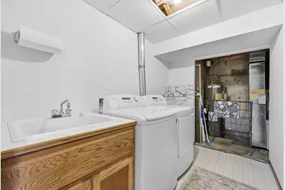 1619 38th Avenue S, Fargo, ND 58104 - Photo 32
