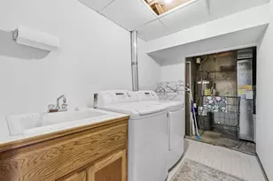 1619 38th Ave S, Fargo, ND 58104 - Photo 32