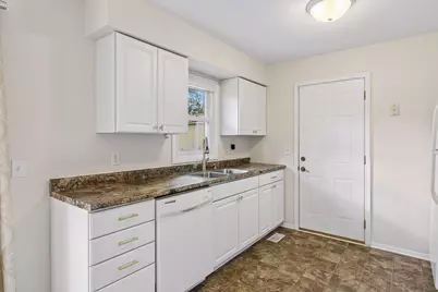 8700 Ironwood Avenue S, Cottage Grove, MN 55016 - Photo 12