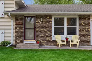 8700 Ironwood Ave S, Cottage Grove, MN 55016 - Photo 2