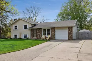 8700 Ironwood Ave S, Cottage Grove, MN 55016 - Photo 1