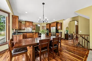18658 Ponderosa Ct, Eden Prairie, MN 55347 - Photo 10