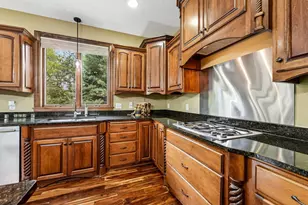 18658 Ponderosa Ct, Eden Prairie, MN 55347 - Photo 12