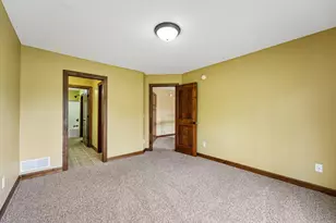 18658 Ponderosa Ct, Eden Prairie, MN 55347 - Photo 40