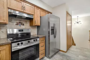 9031 Magnolia Ln N, Maple Grove, MN 55369 - Photo 10