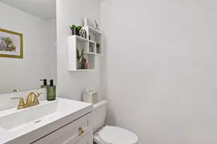 660 N 2nd St, Minneapolis, MN 55401 - Photo 10