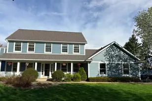 5823 Summit Ln NE, Rochester, MN 55906 - Photo 2