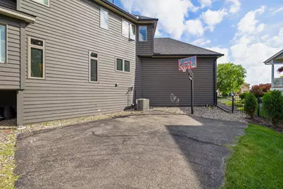 9548 Virginia Avenue S, Bloomington, MN 55438 - Photo 12