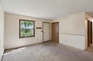 15105 Dunbar Ct, Apple Valley, MN 55124 - Photo 4