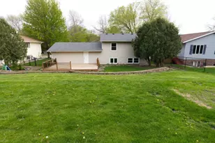 509 Meadow Run Dr SW, Rochester, MN 55902 - Photo 2