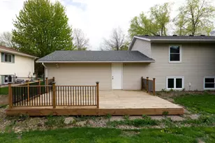 509 Meadow Run Dr SW, Rochester, MN 55902 - Photo 6