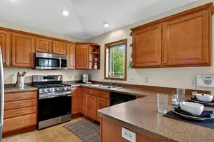 4409 Echo Valley Dr, Eau Claire, WI 54701 - Photo 6