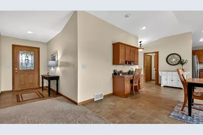 4409 Echo Valley Drive, Eau Claire, WI 54701 - Photo 2
