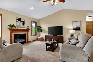 4409 Echo Valley Dr, Eau Claire, WI 54701 - Photo 4