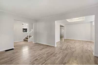 220 Sidney Street E, Saint Paul, MN 55107 - Photo 10