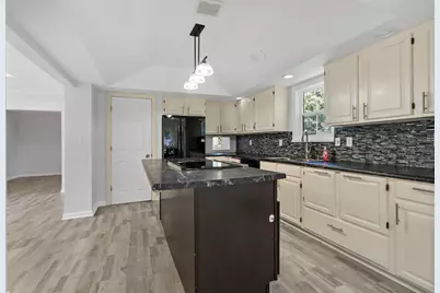 220 Sidney Street E, Saint Paul, MN 55107 - Photo 14